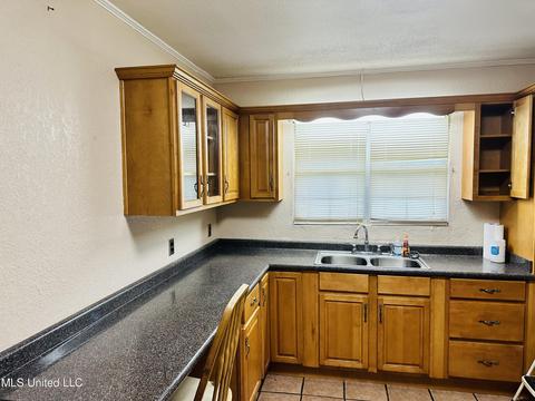4518 Community Ave, Moss Point, MS 39563 photo 8
