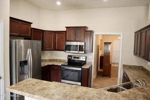 7275 Judith Dr, Olive Branch, MS 38654 photo 5