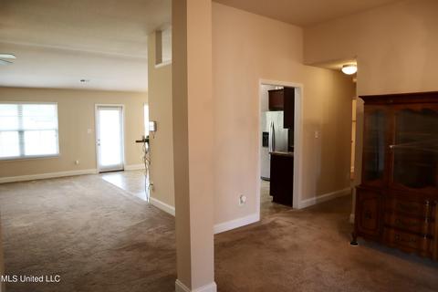 7275 Judith Dr, Olive Branch, MS 38654 photo 3