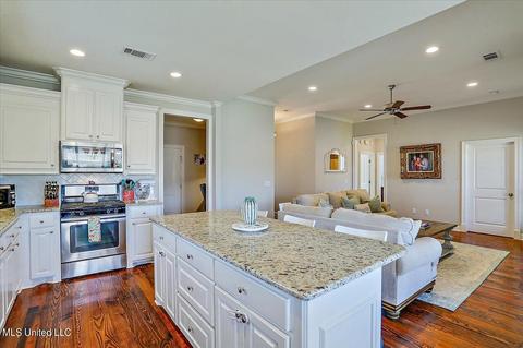 219 Buttonwood Ln, Canton, MS 39046 photo 10