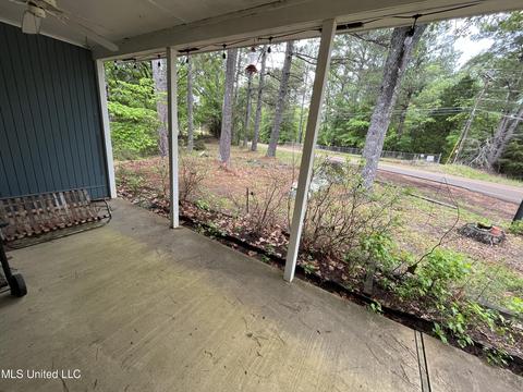 44 County Road 517, Como, MS 38619 photo 7