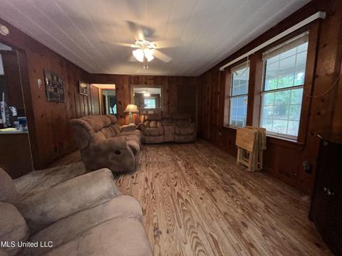 44 County Road 517, Como, MS 38619 photo 19
