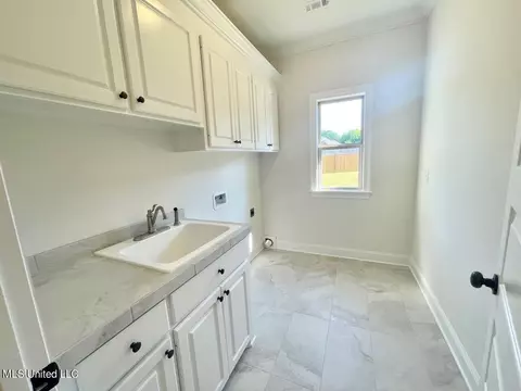 214 Baleigh Dr, Canton, MS 39046 photo 13