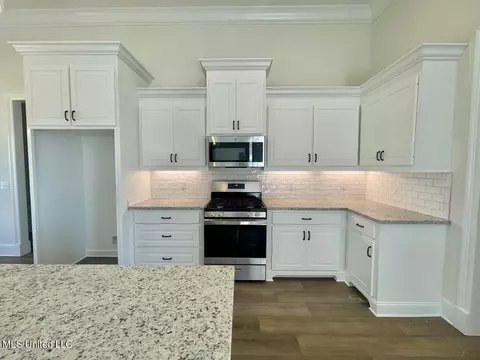 214 Baleigh Dr, Canton, MS 39046 photo 10