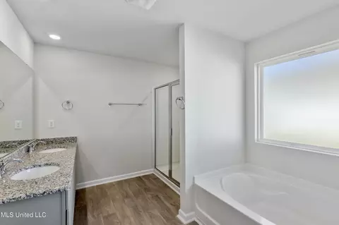 1042 Enclave Cir, Long Beach, MS 39560 photo 18