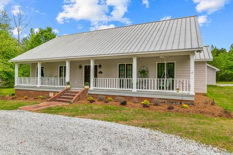 110 Blackberry Creek Rd, Flora, MS 39071