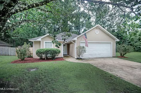239 Dogwood Cir, Florence, MS 39073