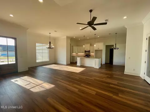 216 Baleigh Dr, Canton, MS 39046 photo 8