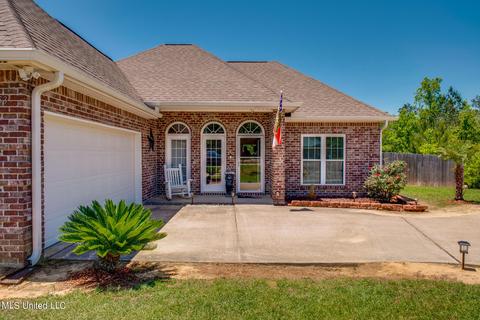 53 Trace Dr, Mchenry, MS 39561 photo 3
