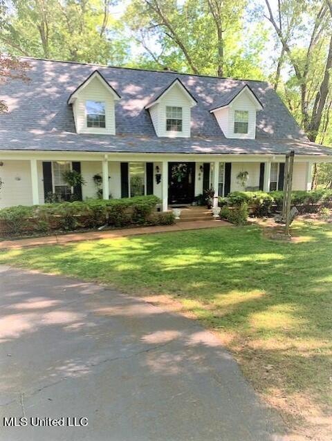 1900 Thousand Oaks Dr, Hernando, MS 38632