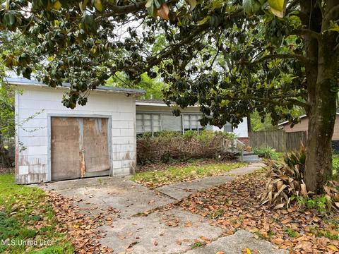 4011 Del Rosa Dr, Jackson, MS 39206 photo 1