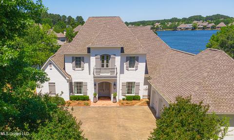 107 Glenwood Bnd, Madison, MS 39110