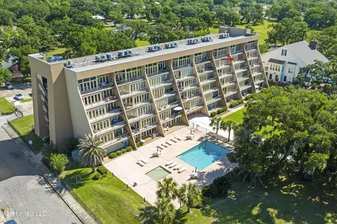 520 Beach Blvd #507, Biloxi, MS 39530