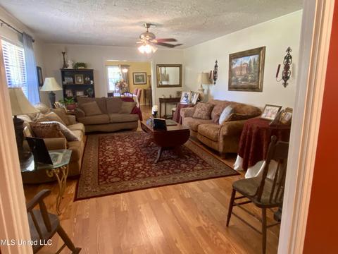 208 Elizabeth St, Wiggins, MS 39577 photo 25