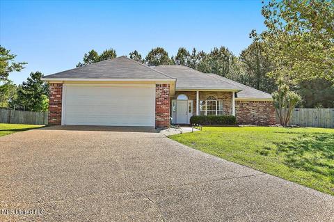 736 Prominence Dr, Flowood, MS 39232 photo 2