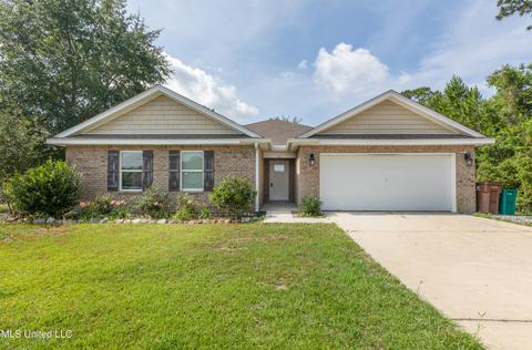 329 Twin Lakes Blvd, Long Beach, MS 39560
