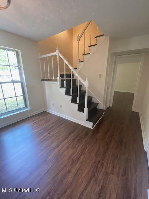 3949 Riverpine Dr, Moss Point, MS 39563 photo 2