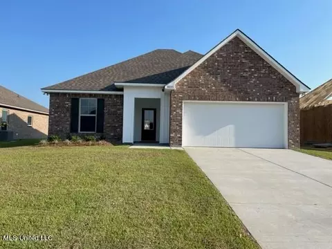 18035 Evergreen Dr, Gulfport, MS 39503
