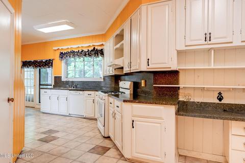 433 Manila St, Lucedale, MS 39452 photo 12