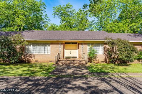 433 Manila St, Lucedale, MS 39452 photo 3