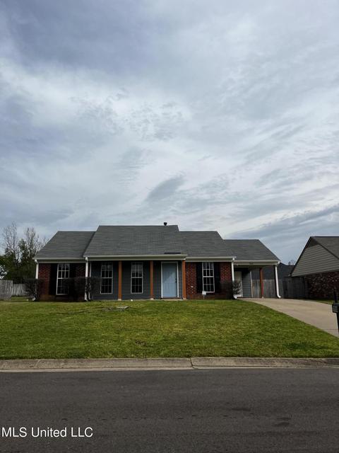 7914 Nature Walk Dr, Southaven, MS 38671
