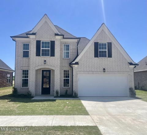9135 S Lakeside Cir, Walls, MS 38680
