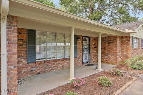 805 Normandy Dr, Clinton, MS 39056 photo 3