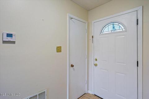 805 Normandy Dr, Clinton, MS 39056 photo 4