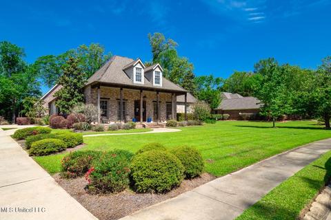 106 Oakridge Trl, Flowood, MS 39232