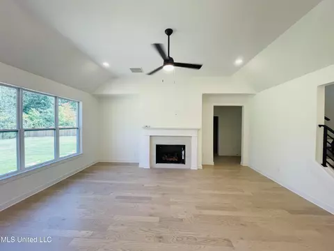 4454 Mitchell Pl, Olive Branch, MS 38654 photo 16