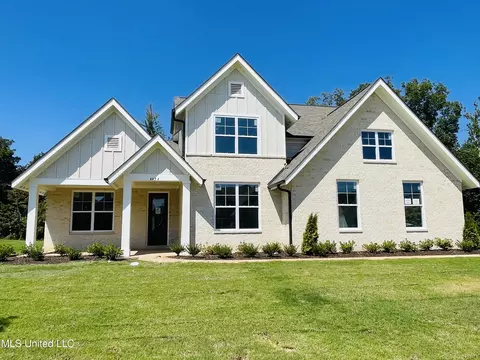 4454 Mitchell Pl, Olive Branch, MS 38654