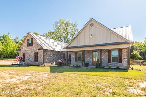 114 Whitetail Ln, Coldwater, MS 38618