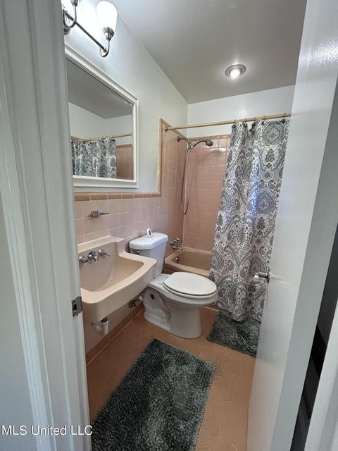 1241 Belvoir Pl, Jackson, MS 39202 photo 12