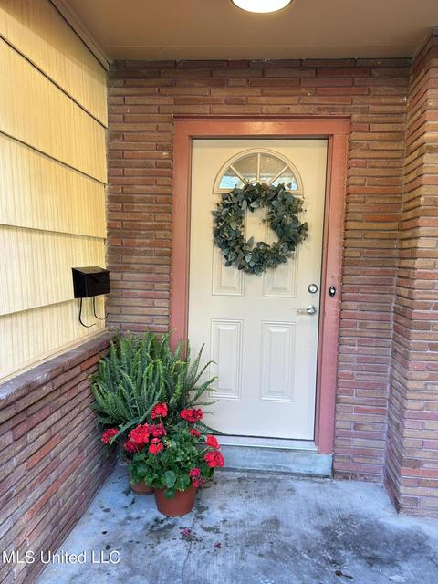 1241 Belvoir Pl, Jackson, MS 39202 photo 2