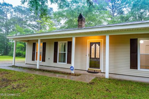11300 General Walker Rd, Moss Point, MS 39562 photo 3