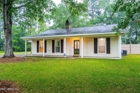 11300 General Walker Rd, Moss Point, MS 39562 photo 2