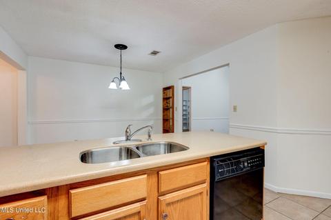 11300 General Walker Rd, Moss Point, MS 39562 photo 12