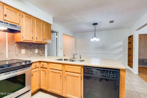 11300 General Walker Rd, Moss Point, MS 39562 photo 11
