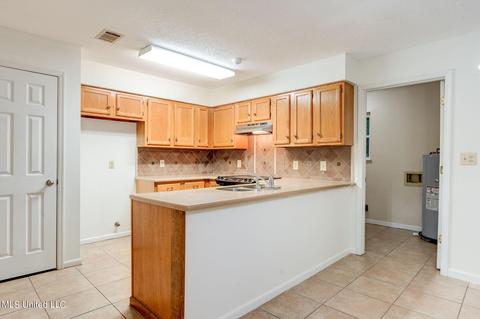 11300 General Walker Rd, Moss Point, MS 39562 photo 9