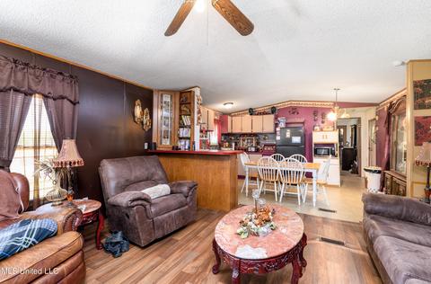 74 Connie Ross Rd, Como, MS 38619 photo 7
