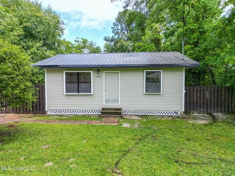 15360 6th St, Gulfport, MS 39503