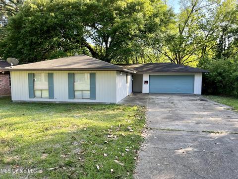 747 Forest Ave, Jackson, MS 39206 photo 1