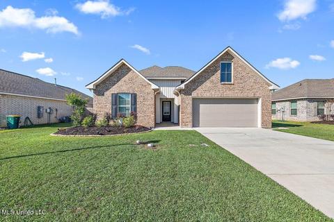 16831 Alcorn Ave, Gulfport, MS 39503