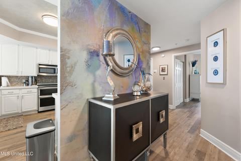 2668 Beach Blvd #801, Biloxi, MS 39531