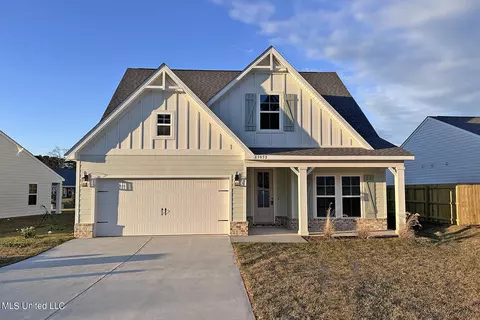 85052 Pohaku Dr, Diamondhead, MS 39525