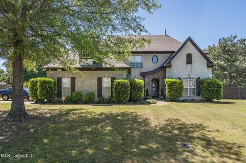 8115 Caitlin Dr, Olive Branch, MS 38654