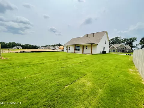 3948 Fieldstream Dr, Olive Branch, MS 38654 photo 3
