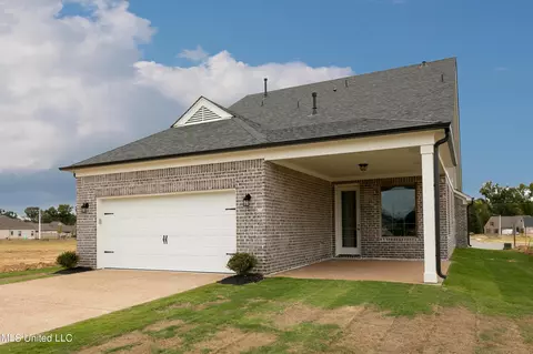 Exterior - 3495 Kreunen St, Nesbit, MS 38651 photo 4 of 7