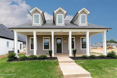 3495 Kreunen St, Nesbit, MS 38651