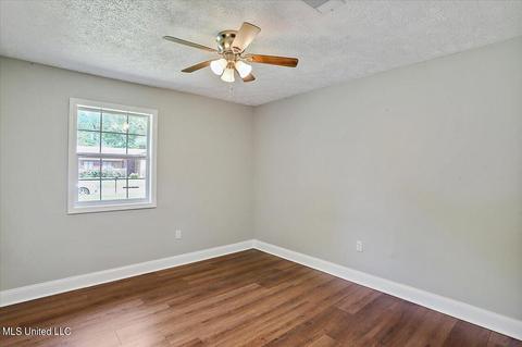 215 Fairfield Dr, Jackson, MS 39206 photo 25